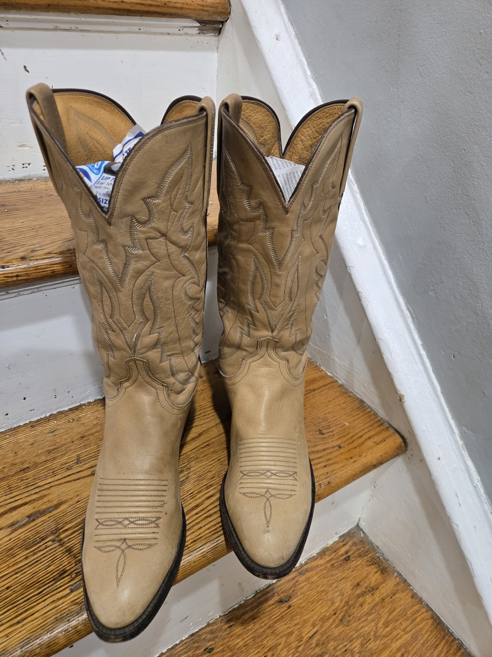 Lucchese Women's Tan Embroidered Leather Western Boots